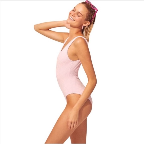 One piece - Picture 4 of 4